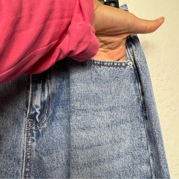Shein Wide Leg Ripped Knee High Rise Denim Jeans - Picture 3 of 9